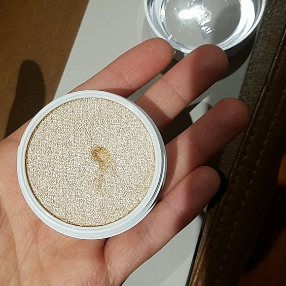 KKW eyeshadow palette - Picture 7 of 11